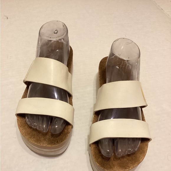 Reef Shoes - Reef Cushion Women’s Slip on Sandals Size 9